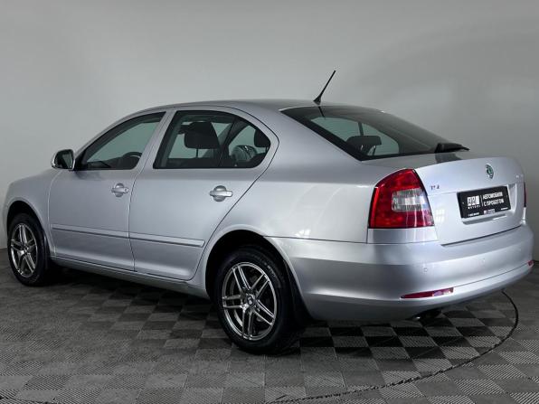 Skoda Octavia II (A5) Рестайлинг с пробегом 2011 года, цена 1 198 000 рублей, 97280 км, лифтбек, Автокод Объявления