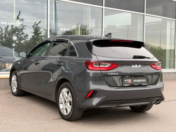 Kia Ceed III Рестайлинг с пробегом 2021 года, цена 2 150 000 рублей, 60800 км, хэтчбек, Автокод Объявления