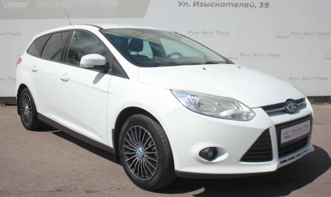 Ford Focus III с пробегом 2013 года, цена 630 000 рублей, 230410 км, универсал, Автокод Объявления