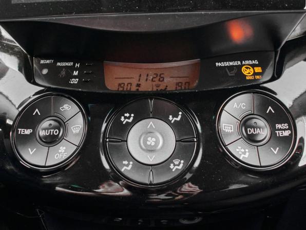 Toyota RAV4 III (XA30) с пробегом 2008 года, цена 1 300 000 рублей, 297371 км, внедорожник, Автокод Объявления