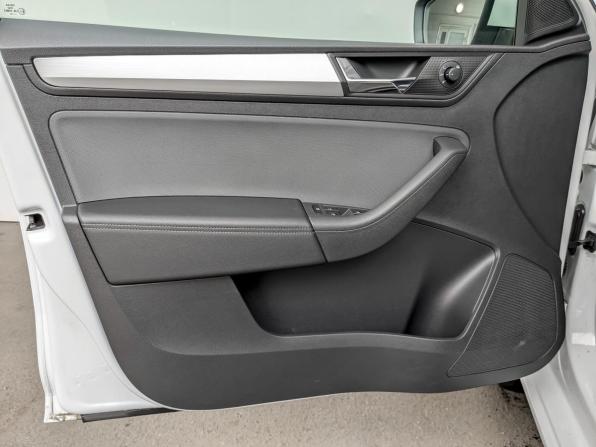 Skoda Rapid II с пробегом 2022 года, цена 2 100 000 рублей, 21714 км, лифтбек, Автокод Объявления
