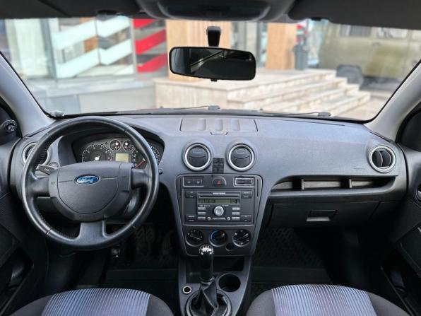 Ford Fusion I Рестайлинг с пробегом 2008 года, цена 389 000 рублей, 217585 км, хэтчбек, Автокод Объявления