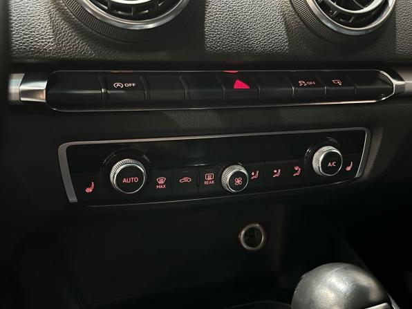Audi A3 III (8V) с пробегом 2013 года, цена 1 170 000 рублей, 223079 км, хэтчбек, Автокод Объявления