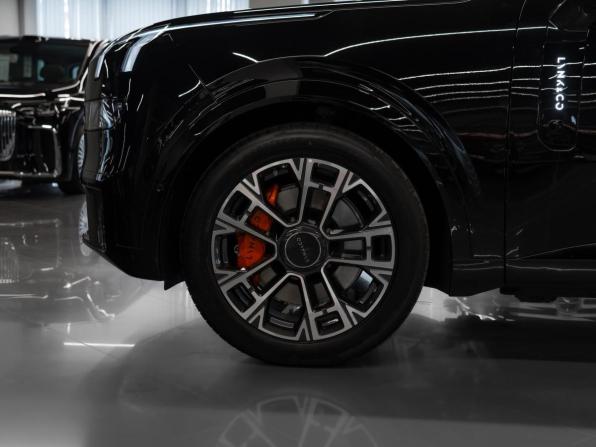 Lynk &amp; Co 900 с пробегом 2026 года, цена 7 800 000 рублей, 50 км, внедорожник, Автокод Объявления