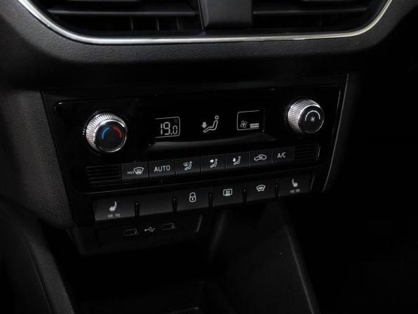 Skoda Rapid II с пробегом 2021 года, цена 1 447 000 рублей, 143000 км, лифтбек, Автокод Объявления