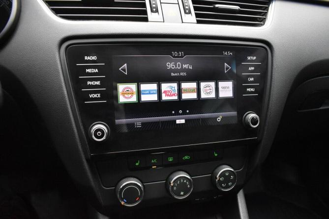 Skoda Octavia III (A7) Рестайлинг с пробегом 2017 года, цена 1 750 000 рублей, 159615 км, лифтбек, Автокод Объявления