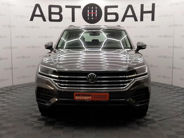 Volkswagen Touareg III с пробегом 2018 года, цена 4 550 000 рублей, 103500 км, внедорожник, Автокод Объявления