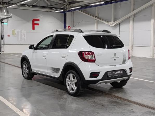 Renault Sandero II с пробегом 2018 года, цена 1 250 000 рублей, 92137 км, хэтчбек, Автокод Объявления