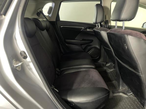 Honda Fit III Рестайлинг с пробегом 2019 года, цена 1 306 000 рублей, 75990 км, хэтчбек, Автокод Объявления