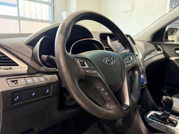 Hyundai Santa Fe III Рестайлинг с пробегом 2016 года, цена 1 790 000 рублей, 131435 км, внедорожник, Автокод Объявления