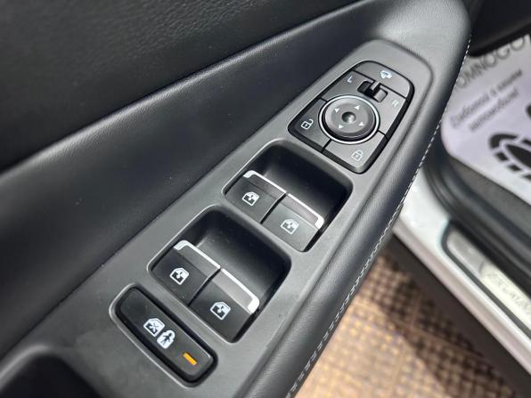 Hyundai Santa Fe IV Рестайлинг с пробегом 2021 года, цена 3 500 000 рублей, 121608 км, внедорожник, Автокод Объявления