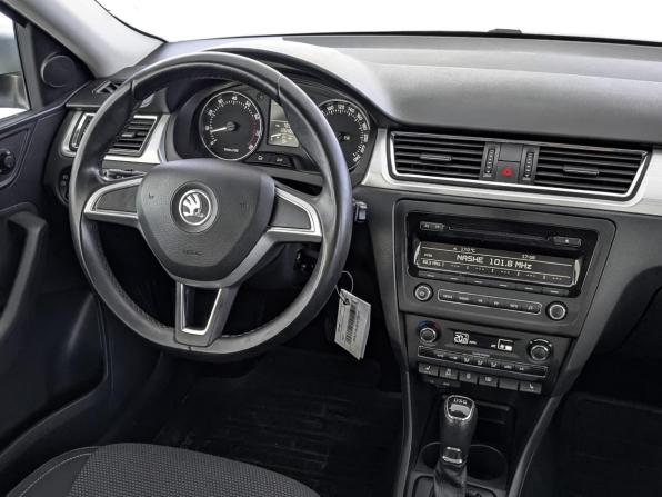 Skoda Rapid I с пробегом 2015 года, цена 1 020 000 рублей, 126466 км, лифтбек, Автокод Объявления