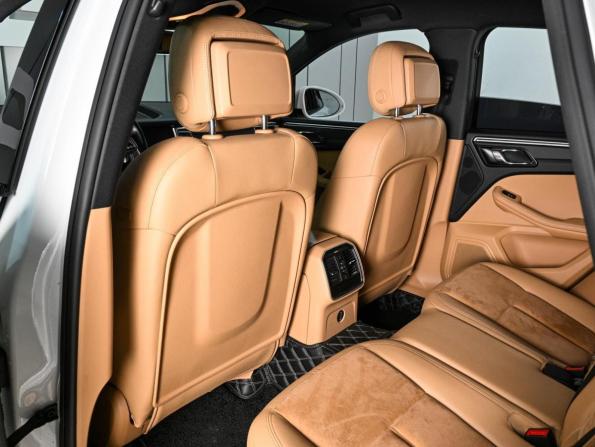 Porsche Macan I с пробегом 2017 года, цена 3 220 000 рублей, 96435 км, внедорожник, Автокод Объявления
