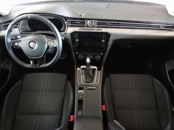 Volkswagen Passat B8 с пробегом 2018 года, цена 1 905 000 рублей, 276614 км, универсал, Автокод Объявления