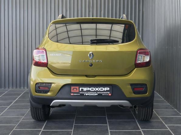 Renault Sandero II с пробегом 2016 года, цена 887 000 рублей, 116179 км, хэтчбек, Автокод Объявления