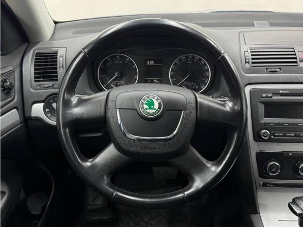 Skoda Octavia II (A5) Рестайлинг с пробегом 2011 года, цена 959 900 рублей, 138800 км, лифтбек, Автокод Объявления