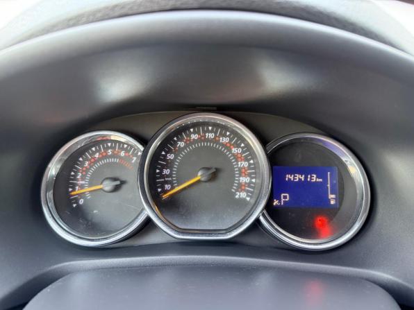 Renault Sandero II с пробегом 2015 года, цена 960 000 рублей, 143410 км, хэтчбек, Автокод Объявления