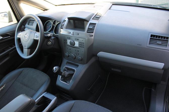 Opel Zafira B с пробегом 2007 года, цена 625 000 рублей, 209274 км, минивэн, Автокод Объявления
