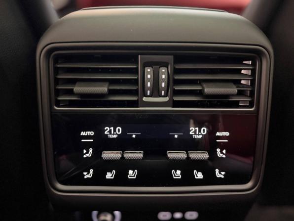 Porsche Cayenne III Рестайлинг с пробегом 2025 года, цена 17 500 000 рублей, 667 км, внедорожник, Автокод Объявления