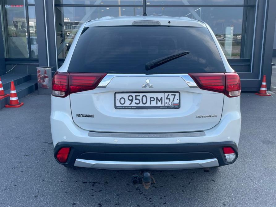 Mitsubishi Outlander III Рестайлинг 2 Санкт-Петербург  - изображение 5