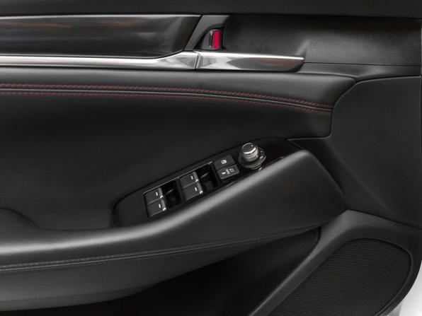 Mazda 6 III (GJ) Рестайлинг 2 с пробегом 2021 года, цена 3 080 000 рублей, 46258 км, седан, Автокод Объявления