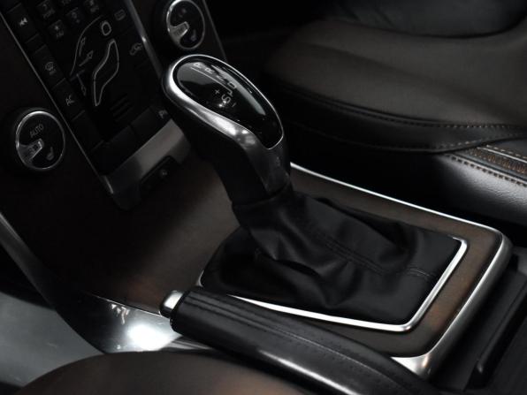 Volvo V40 Cross Country I с пробегом 2013 года, цена 1 248 790 рублей, 132964 км, хэтчбек, Автокод Объявления