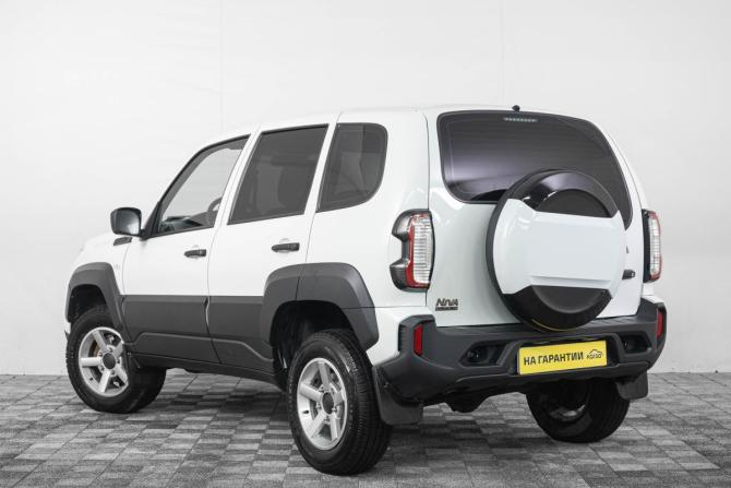 Lada (ВАЗ) Niva Travel I с пробегом 2024 года, цена 1 099 000 рублей, 32000 км, внедорожник, Автокод Объявления