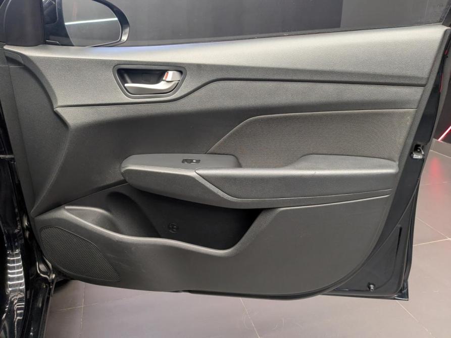 Hyundai Solaris II Москва  - изображение 17