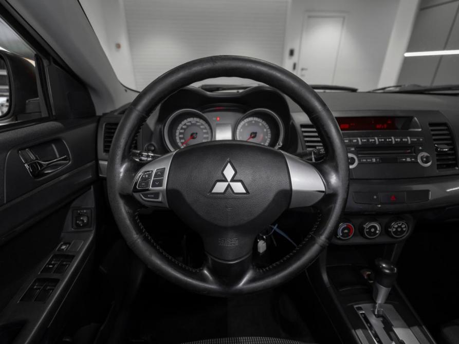 Mitsubishi Lancer X Москва  - изображение 10