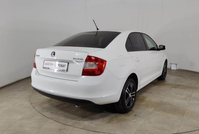 Skoda Rapid I с пробегом 2014 года, цена 845 000 рублей, 164000 км, лифтбек, Автокод Объявления