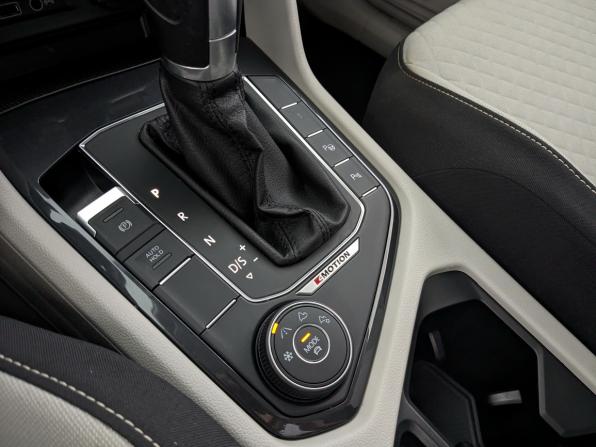 Volkswagen Tiguan II с пробегом 2018 года, цена 2 200 000 рублей, 183054 км, внедорожник, Автокод Объявления