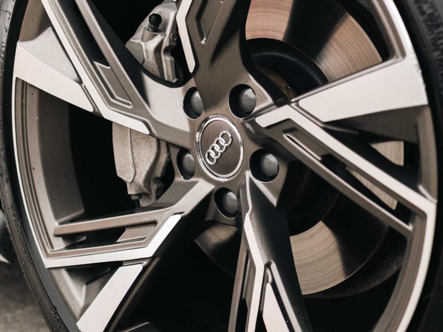 Audi A6 V (C8) Новосибирск  - изображение 10