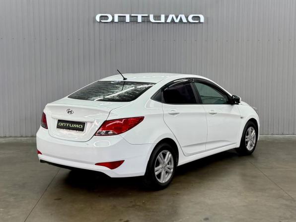 Hyundai Solaris I Рестайлинг с пробегом 2016 года, цена 837 000 рублей, 108960 км, седан, Автокод Объявления