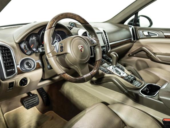 Porsche Cayenne II (958) с пробегом 2010 года, цена 2 149 000 рублей, 277235 км, внедорожник, Автокод Объявления