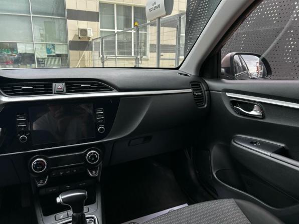 Kia Rio IV Рестайлинг с пробегом 2021 года, цена 1 581 000 рублей, 60024 км, хэтчбек, Автокод Объявления