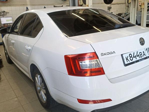 Skoda Octavia III (A7) с пробегом 2013 года, цена 795 000 рублей, 314000 км, лифтбек, Автокод Объявления