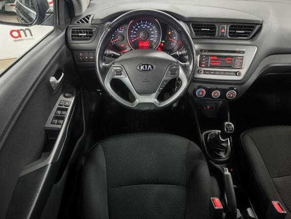 Kia Rio III Рестайлинг с пробегом 2017 года, цена 1 049 000 рублей, 100000 км, седан, Автокод Объявления
