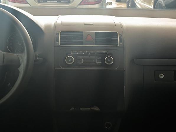 Volkswagen Touran I Рестайлинг 2 с пробегом 2012 года, цена 750 000 рублей, 260839 км, компактвэн, Автокод Объявления