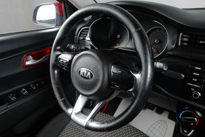 Kia Rio IV с пробегом 2018 года, цена 919 000 рублей, 193297 км, седан, Автокод Объявления