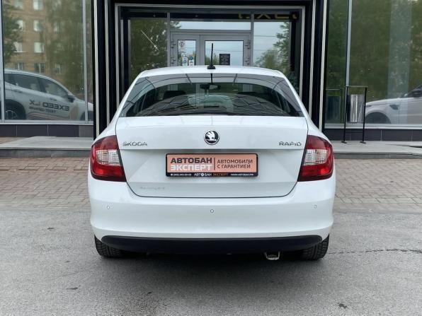 Skoda Rapid I Рестайлинг с пробегом 2019 года, цена 1 239 000 рублей, 132084 км, лифтбек, Автокод Объявления
