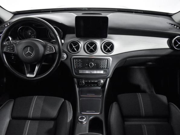 Mercedes-Benz GLA I (X156) Рестайлинг с пробегом 2018 года, цена 2 300 000 рублей, 83426 км, внедорожник, Автокод Объявления