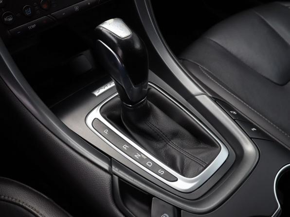 Ford Mondeo V с пробегом 2018 года, цена 1 450 000 рублей, 180399 км, седан, Автокод Объявления