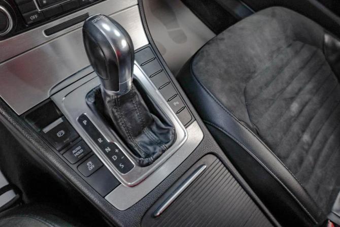 Volkswagen Passat B7 с пробегом 2011 года, цена 1 009 000 рублей, 165300 км, седан, Автокод Объявления