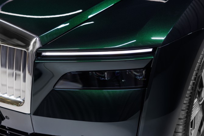 Новый Rolls-Royce Spectre 2023 года, цена 76 900 000 рублей, купе, Автокод Объявления