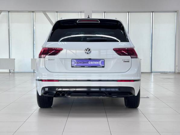 Volkswagen Tiguan II с пробегом 2017 года, цена 2 450 000 рублей, 165460 км, внедорожник, Автокод Объявления