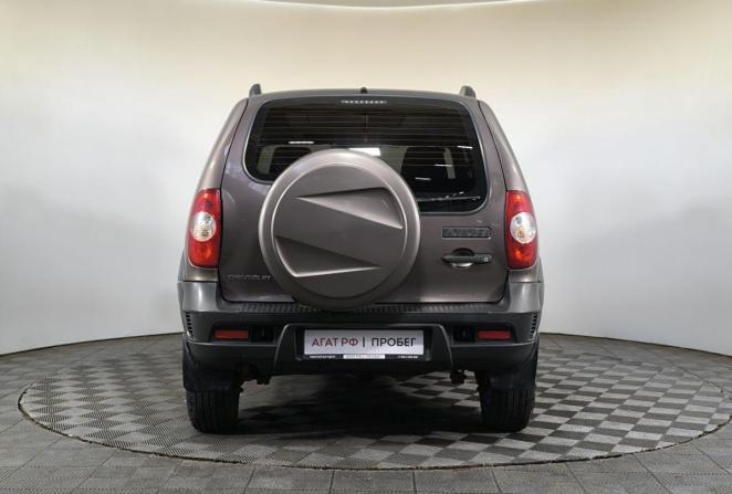 Chevrolet Niva I Рестайлинг с пробегом 2015 года, цена 660 000 рублей, 122092 км, внедорожник, Автокод Объявления