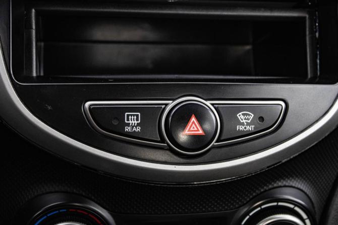 Hyundai Solaris I Рестайлинг с пробегом 2016 года, цена 899 000 рублей, 92596 км, седан, Автокод Объявления