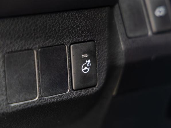 Toyota RAV4 IV (XA40) Рестайлинг с пробегом 2018 года, цена 2 088 000 рублей, 180911 км, внедорожник, Автокод Объявления