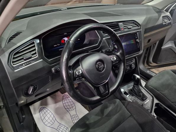 Volkswagen Tiguan II с пробегом 2018 года, цена 3 050 000 рублей, 94645 км, внедорожник, Автокод Объявления