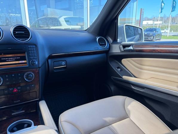 Mercedes-Benz M-Класс II (W164) Рестайлинг с пробегом 2011 года, цена 1 315 000 рублей, 287983 км, внедорожник, Автокод Объявления